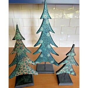 Holiday Tree Set of 3 Wood Dark Green w/ Designs Unbranded - Batik??